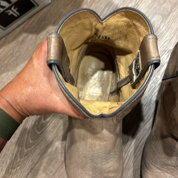 Frye Billy short cowboy boots - Picture 9 of 10